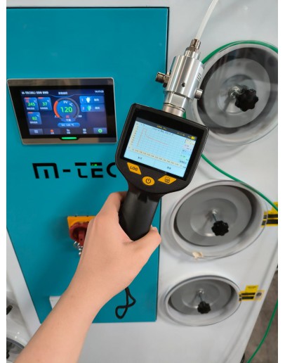 Portable Dew Point Meter Checking